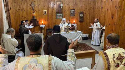 اللقاء الدوري للأنبا عمانوئيل مع الاكليروس الإيبارشي بمقر المطرانية بالأقصر|صور