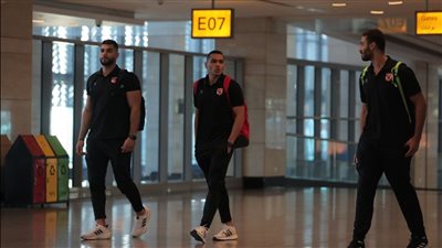 الأهلي يطير إلى تونس للمشاركة في البطولة الأفريقية لكرة اليد | صور