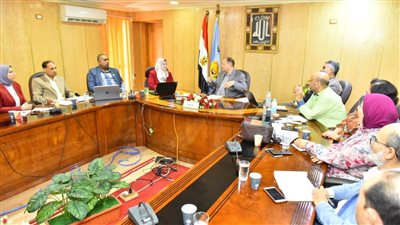 محافظ أسيوط يشهد فعاليات اختيار 6 مشروعات بمبادرة المشروعات الخضراء الذكية 