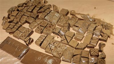 استعجال التحريات التكميلية لشخصين بحوزتهما 3 كيلو حشيش في مدينة بدر