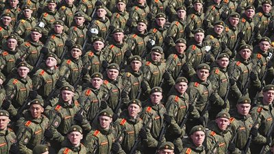 الدفاع الروسية: تدريب المجندين في القرم وقرب الحدود الأوكرانية