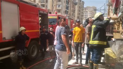 إخماد حريق في مطعم شهير بمطروح | صور