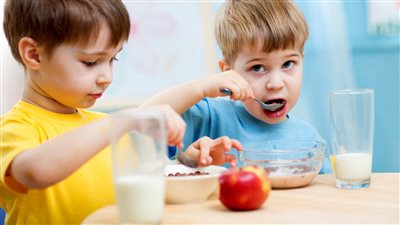 رئيس قسم التغذية بالقومي للبحوث: وجبة الإفطار سر التفوق الدراسي