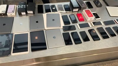 ضبط هواتف بنصف مليون جنيه بحوزة راكب بمطار برج العرب 