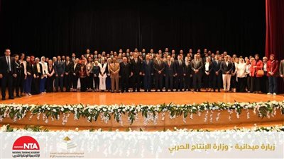 وزير الإنتاج الحربي يستقبل متدربي الدفعة الرابعة من برنامج تأهيل الشباب للقيادة