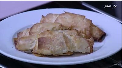 طريقة عمل كرواسون الجلاش السريع | فيديو 