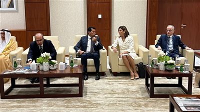 وزير الشباب يشهد الجلسة الافتتاحية للمنتدى الدولي للاتصال الحكومي بالشارقة