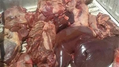 ضبط 2 طن لحوم ودهون مجهولة المصدر داخل مفرمة بعين شمس