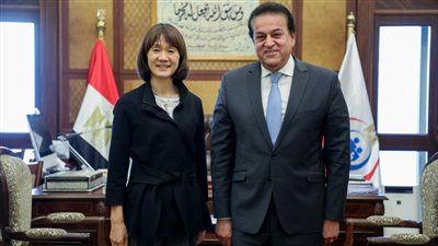 عبدالغفار يبحث مع وفد البنك الدولي تعزيز سبل التعاون في القطاع الصحي