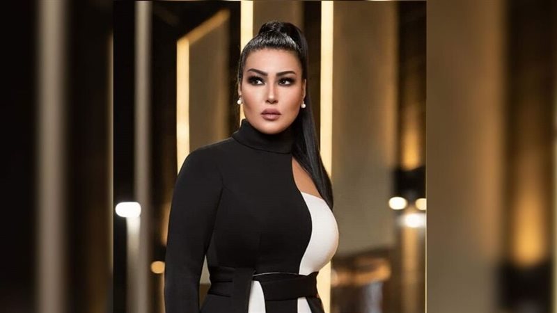 الفنانة سمية الخشاب