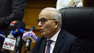 وزير التعليم عن حادث سلم مدرسة كرداسة: سيتم محاسبة المسئول 
