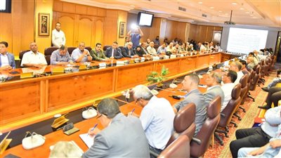 محافظ أسيوط يعتمد المخطط التفصيلي لمدينة منفلوط 