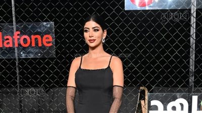 كارولين عزمي: أبو العروسة مسلسل يسهل تكراره.. وأكره تدخل الناس في حياتي| فيديو 