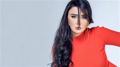 بعد طلاقها رسميًا.. الممثلة السورية جيهان عبد العظيم تقرر العودة للساحة الفنية 