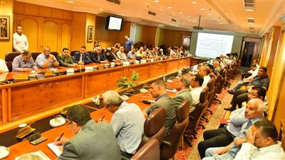 محافظ أسيوط يطلق اسم الشهيد عبدالله أحمد عبدالله على مدرسة كوم المنصورة الابتدائية 