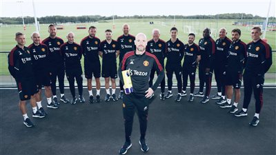 إيرك تين هاج يفوز بجائزة مدرب شهر سبتمبر في الدوري الإنجليزي 