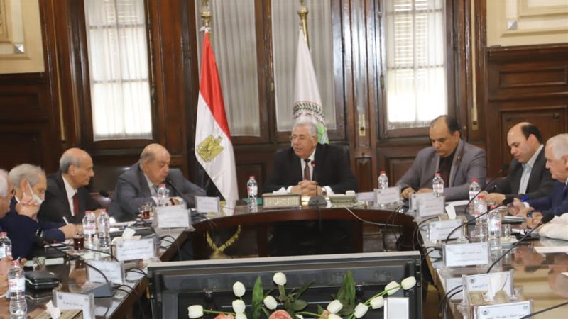 اجتماع وزير الزراعة