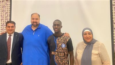 أسوان يضم المهاجم الهولندي باي كامارا 