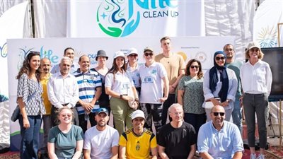 نائب محافظ الجيزة تشارك في فعاليات مبادرة أكبر حملة نظافة لنهر النيل | صور