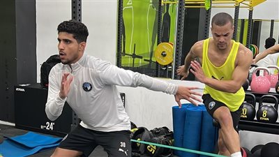 برنامج تأهيلي مكثف لـ إبراهيم عادل ولاكاي بصالة الجيم بمعسكر بيراميدز بدبي | صور