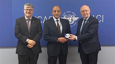 وزير الطيران: حريصون على تعزيز التعاون مع المنظمة الدولية للطيران المدني