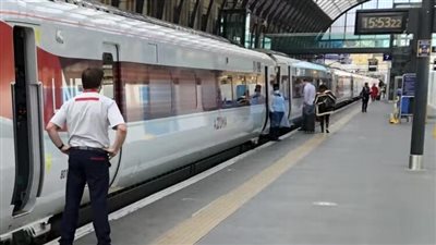 بسبب تدني الأجور.. إضرابات جديدة تشل شبكة السكك الحديدية في بريطانيا