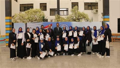  تخريج الدفعة الـ26 من معهد إعداد قادة المستقبل بجامعة قناة السويس| صور 