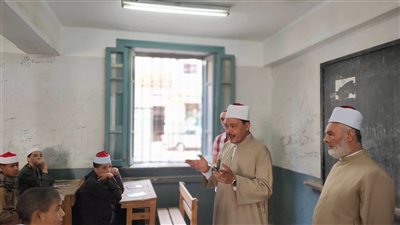 رئيس أزهر سوهاج يتفقد معهد بنين الإعدادي الثانوي 