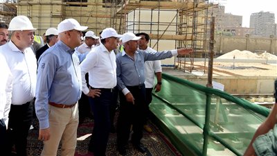 رئيس الوزراء يتفقد مشروع محطة سكك حديد مصر في بشتيل | صور 