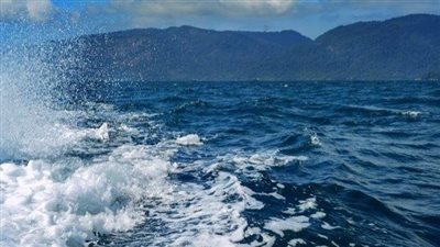 تفسير حلم ماء البحر فى المنام وعلاقته بالفقر والغلاء الشديد 