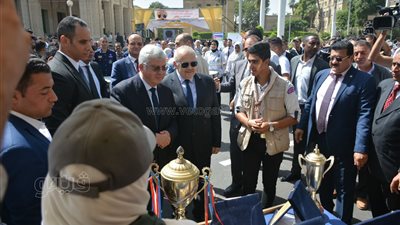 تفاصيل زيارة وزير التعليم العالي لجامعة القاهرة في أول أيام الدراسة 