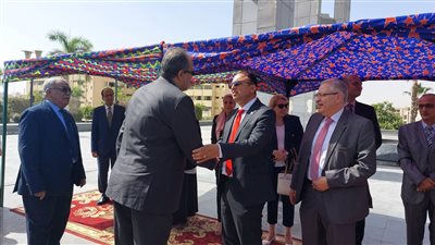 رئيس جامعة حلوان: بنشتغل لخدمة ودعم الطلاب | فيديو