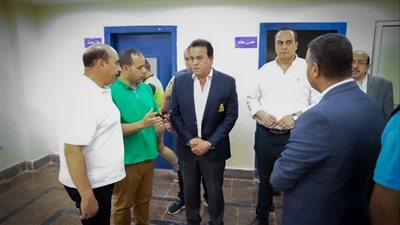 وزير الصحة يتفقد مركز تنمية أسرة كوم إمبو 