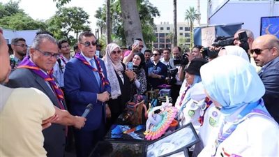 تفاصيل أول يوم جامعي في عين شمس.. باقة من التطبيقات الإلكترونية | صور