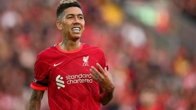 بصناعة محمد صلاح.. فيرمينو يحرز هدف ليفربول الأول في مرمى برايتون