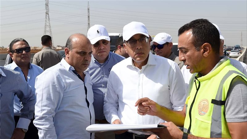رئيس الوزراء يتفقد
