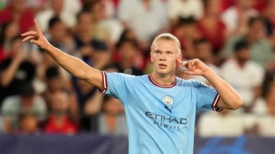 مانشستر سيتي يضرب يونايتد بالهدف الخامس عن طريق هالاند