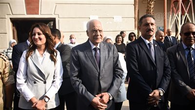 محافظ الجيزة للمدرسين: 