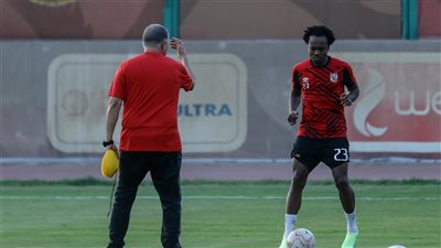 بيرسي تاو وعمار يواصلان التأهل بمران الأهلي