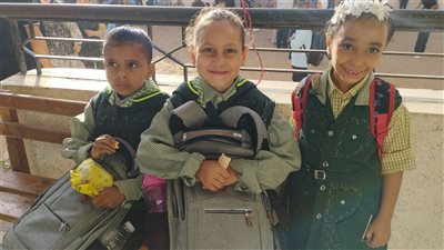 فرحة الطلاب وقلق أولياء الأمور.. تفاصيل أول يوم دراسي بالبحيرة | صور 