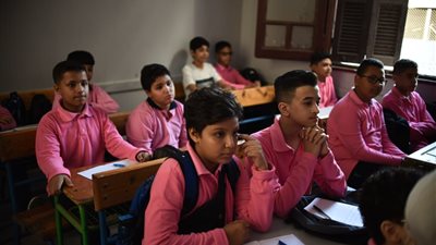 طلاب الإعدادية ببني سويف: امتحان العربي سهل 