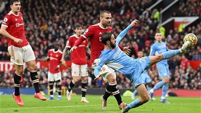 الموعد والقنوات الناقلة.. دليلك لمشاهدة ديربي مانشستر في الدوري الإنجليزي