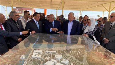 وزراء التنمية المحلية والتضامن والزراعة يتفقدون مجمع الخدمات الحكومية بالوادي الجديد