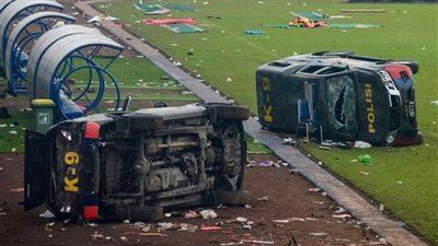 الحكومة الإندونسية تدرس منع الجماهير من حضور المباريات