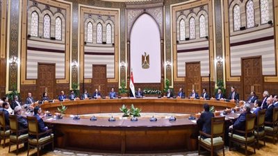 السيسي: نتطلع لتطوير علاقات التعاون الاقتصادي وتنمية استثمارات الشركات الكويتية في مصر