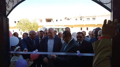 احتفالا بالعيد القومي.. افتتاح حديقة السلام بمدينة الخارجة في الوادي الجديد |صور