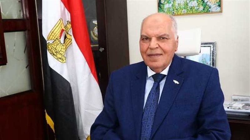 خلف الزناتى نقيب