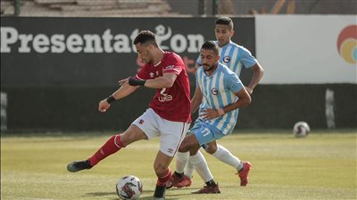 فوز الأهلي والمقاولون وخسارة الزمالك والاسماعيلي في دوري الجمهورية للشباب 2001