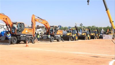 محافظ سوهاج يتفقد المعدات المشاركة في الأزمات والكوارث