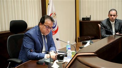 وزير الصحة يوجه بدراسة تخصيص عيادات للعلاج الطبيعي بمراكز طب الأسرة في المحافظات